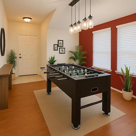 Work, Play & Stay King Bed With Foosball! Aubrey Exterior foto